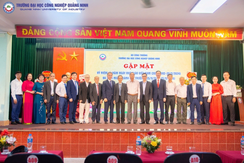 Trường đại học Công nghiệp Quảng Ninh gặp mặt kỷ niệm 42 năm ngày Nhà giáo Việt Nam và 66 năm ngày thành lập trường