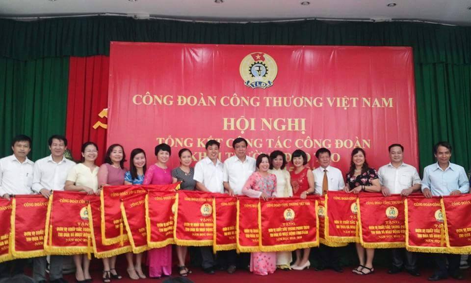 Công đoàn trường ĐH Công nghiệp Quảng Ninh tham dự Hội nghị Tổng kết công tác công đoàn khối trường đào tạo