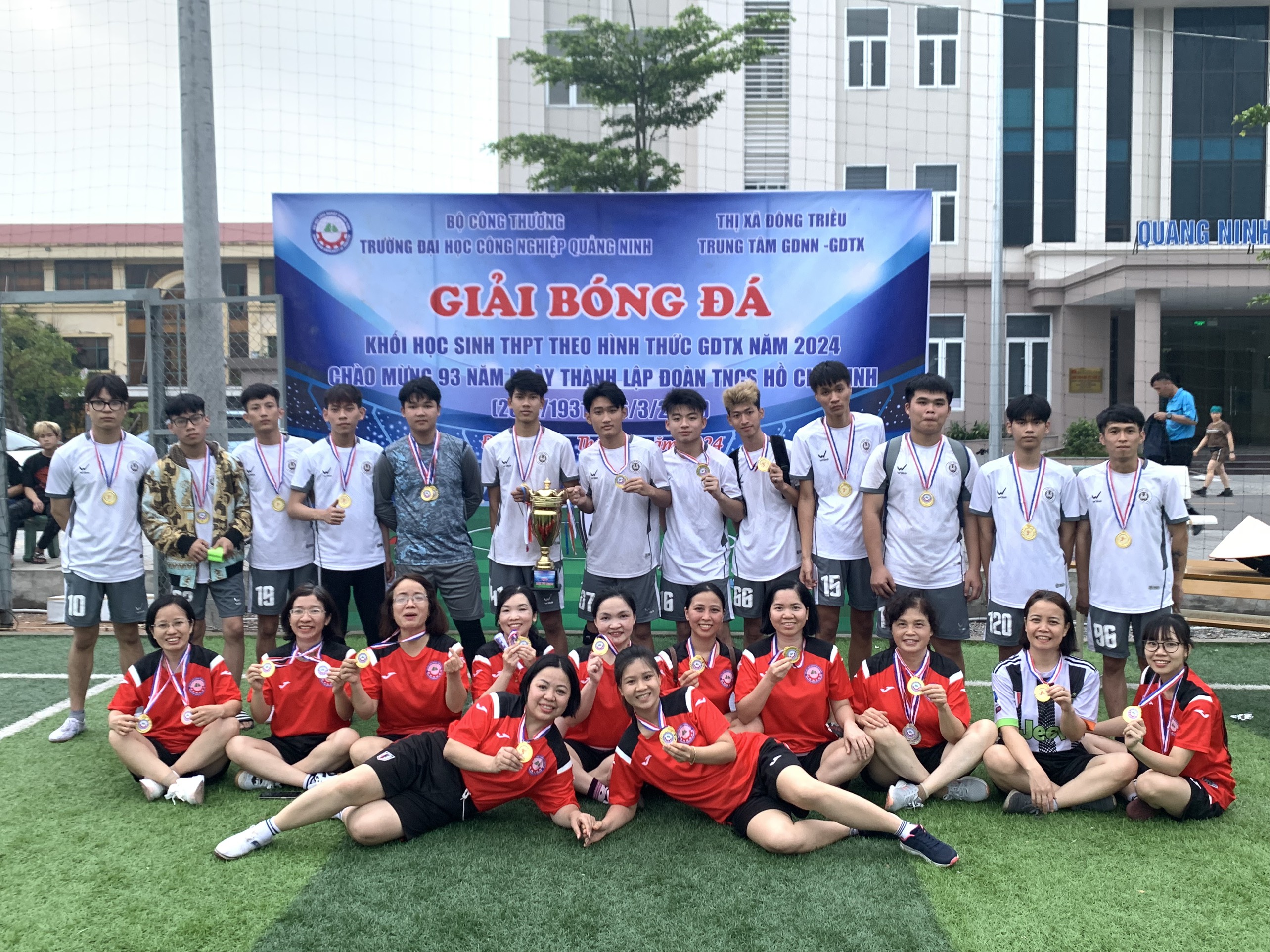 Giải bóng đá nam, n?học sinh h?THPT năm học 2023-2024 thành công tốt đẹp