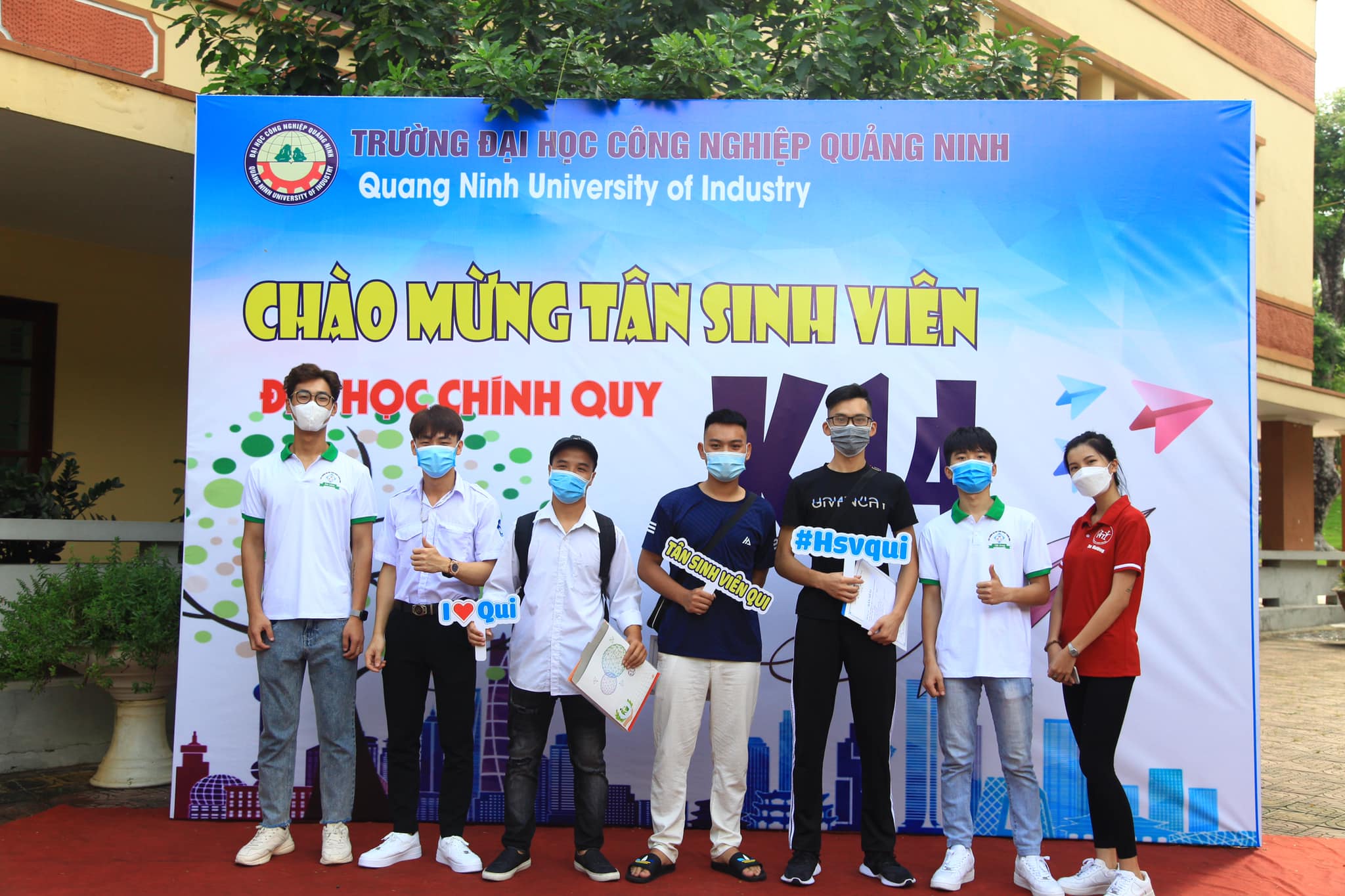 Chào đón tân sinh viên nhập học